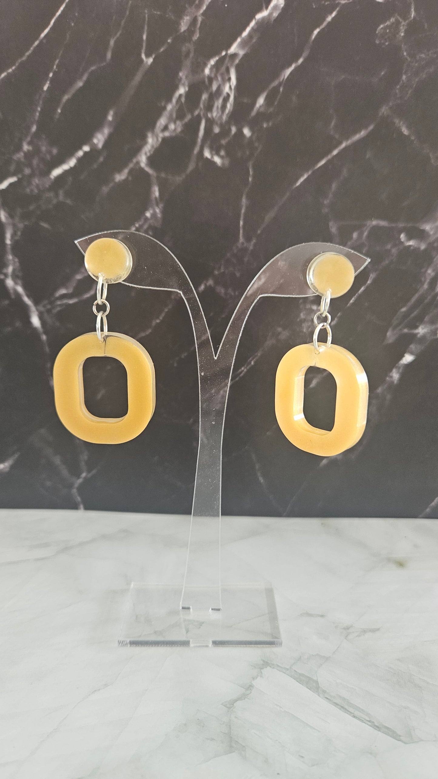 Boucle d'oreille oval