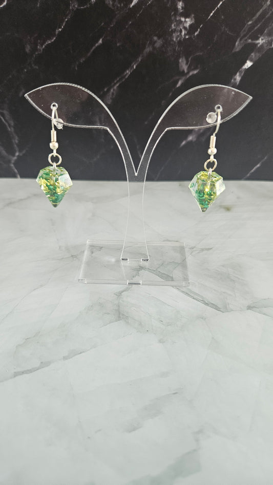 Boucle d'oreille en forme de diamant